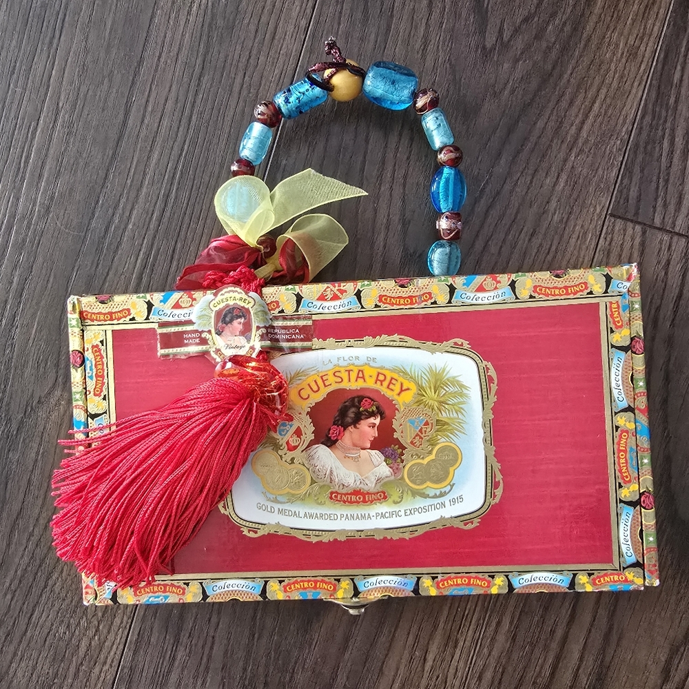 Cuesta Ray Cigar Box Handbag